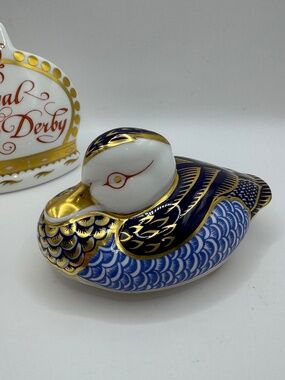 Royal Crown Derby Duck Paperweight Gold Stopper.
